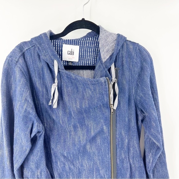 ✅ Cabi Love Carol Women's Full Zip Denim Hoodie Jacket Size MEDIUM BLUE - Picture 3 of 7